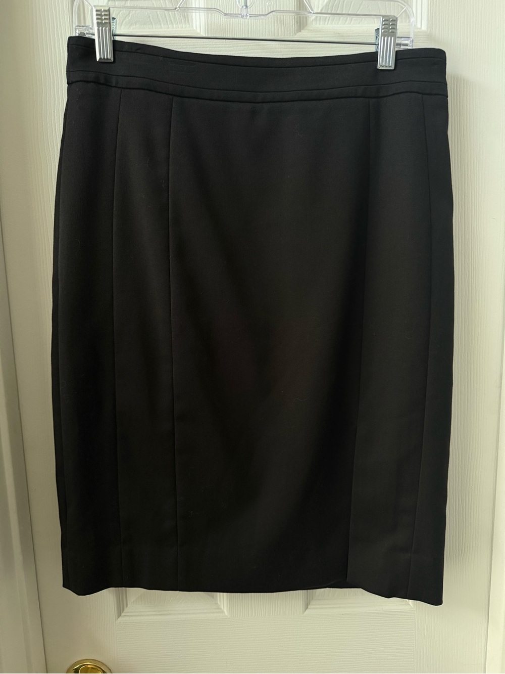 White House Black Market Black Pencil Skirt with Subtle Seams